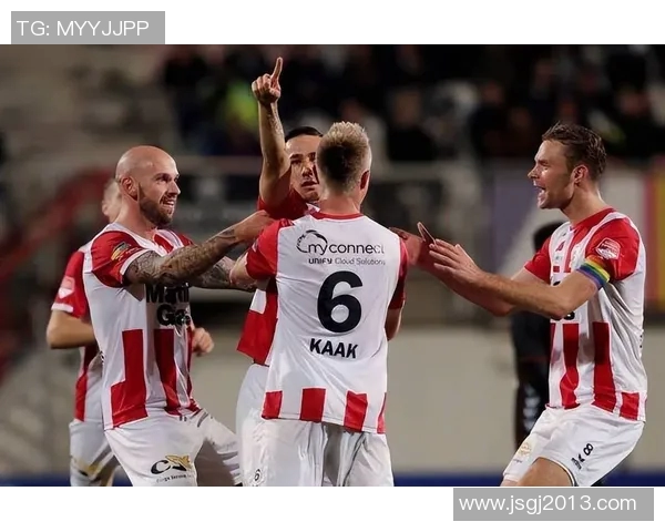 登博思与鹿特丹斯巴达的激烈对决揭示了足球战术的魅力与团队精神